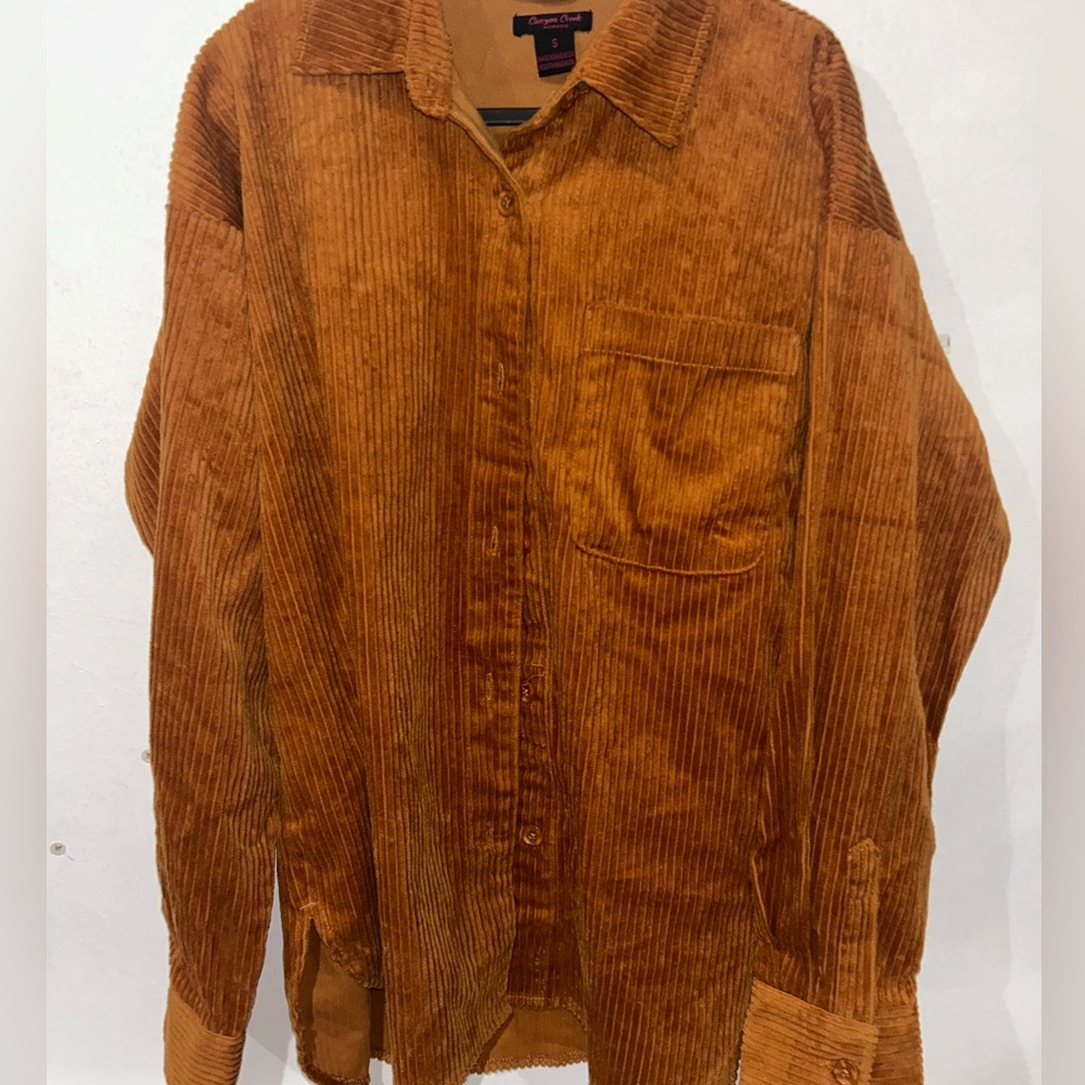 // Canyon Creek Women's Corduroy Button Shirt //
